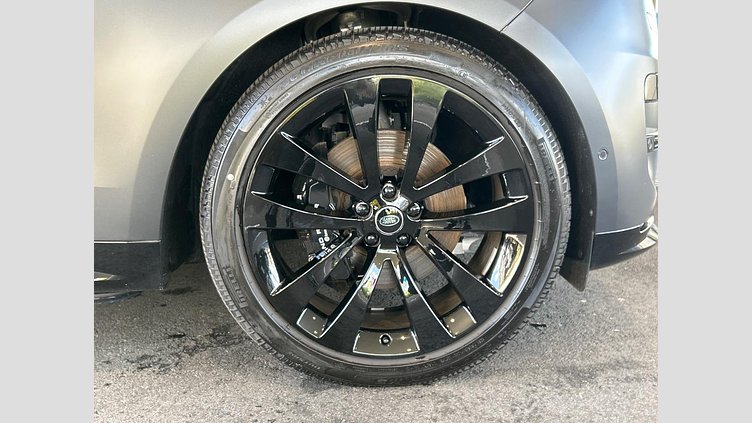 2024 認定中古車 Land Rover Range Rover Sport カルパチアングレイ D300マイルドハイブリッド スタンダードホイールベース Dynamic SE
