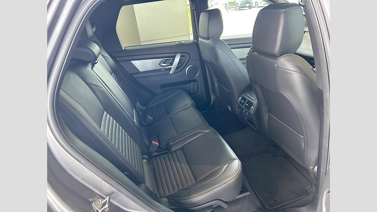 2024 認定中古車 Land Rover Discovery Sport アイガーグレイ D200マイルドハイブリッド（ディーゼル） 標準ホイール Dynamic SE