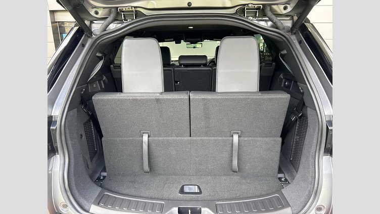 2024 認定中古車 Land Rover Discovery Sport アイガーグレイ D200マイルドハイブリッド（ディーゼル） 標準ホイール Dynamic SE