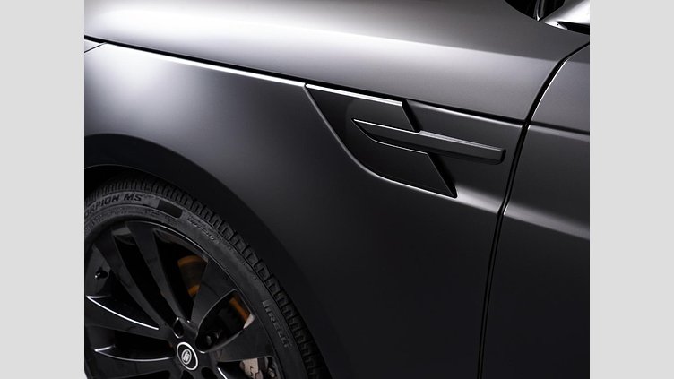 2025 認定中古車 Land Rover Range Rover Sport サントリーニブラック D300マイルドハイブリッド スタンダードホイールベース Dynamic SE