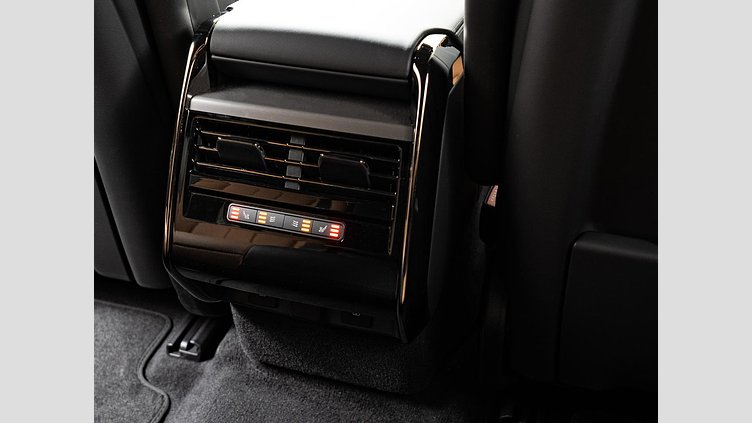 2025 認定中古車 Land Rover Range Rover Sport サントリーニブラック D300マイルドハイブリッド スタンダードホイールベース Dynamic SE