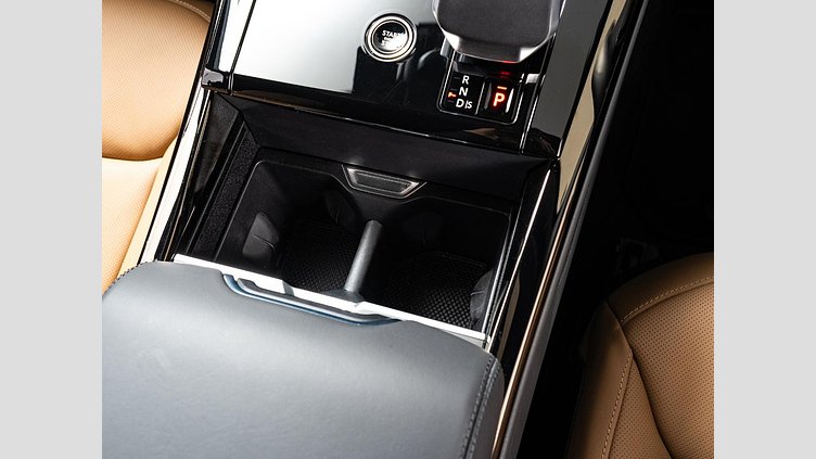 2025 認定中古車 Land Rover Range Rover Sport サントリーニブラック D300マイルドハイブリッド スタンダードホイールベース Dynamic SE