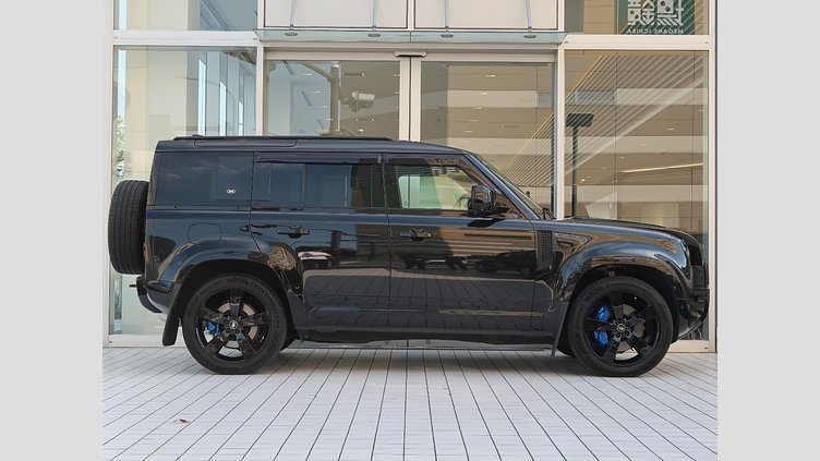 2023 認定中古車 Land Rover Defender 110 サントリーニブラック D300 AWD（AT） X-DYNAMIC HSE