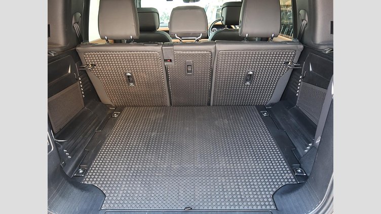 2023 認定中古車 Land Rover Defender 110 サントリーニブラック D300 AWD（AT） X-DYNAMIC HSE