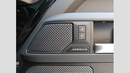 Defender 110 23
