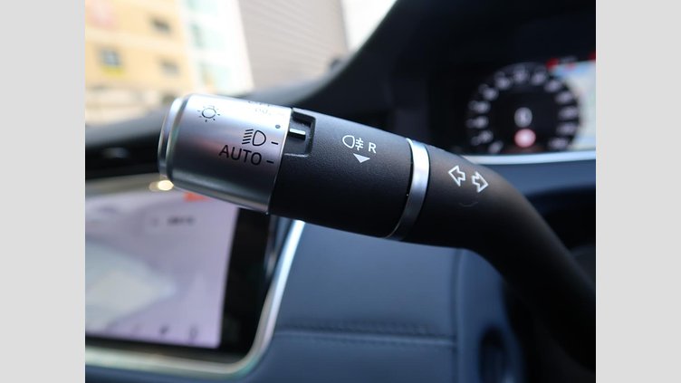 2019 認定中古車 Land Rover Range Rover Evoque ソウルパールシルバー P250 SE