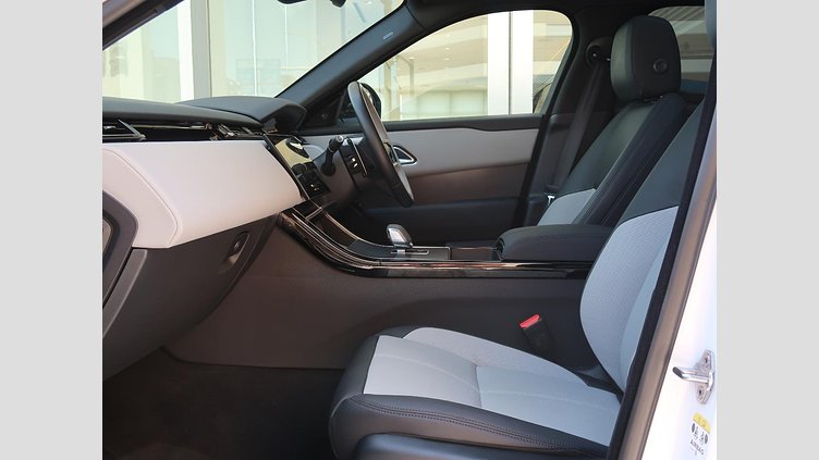 2023 認定中古車 Land Rover Range Rover Velar オストゥーニパールホワイト D200マイルドハイブリッド（ディーゼル） Standard Wheelbase Dynamic SE