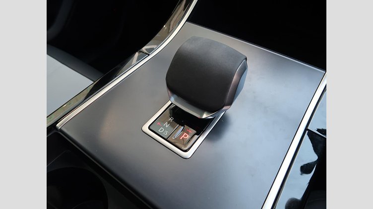 2023 認定中古車 Land Rover Range Rover Velar オストゥーニパールホワイト D200マイルドハイブリッド（ディーゼル） Standard Wheelbase Dynamic SE