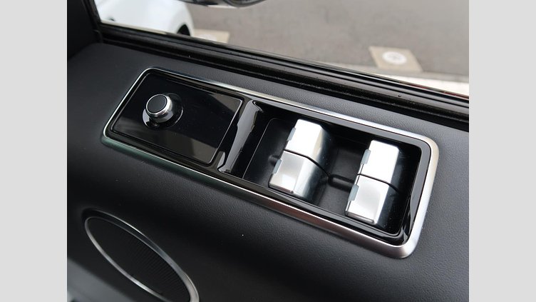 2020 認定中古車 Land Rover Range Rover Sport ユーロンホワイト INGENIUM 3.0L 6気筒ディーゼル MHEV 300PS HSE DYNAMIC