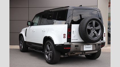 Defender 110 1