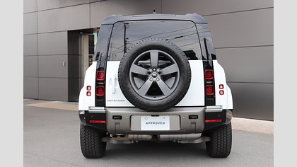 Defender 110 6