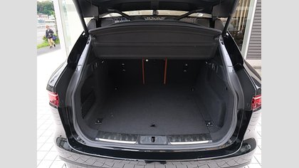 F-Pace 15