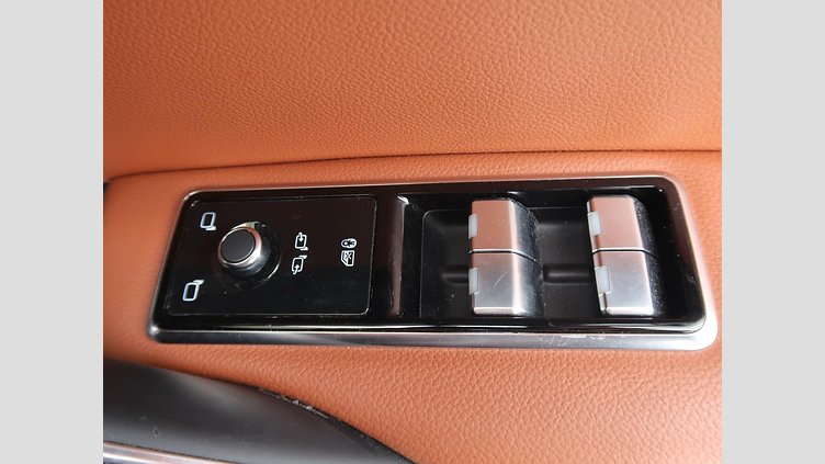 2021 認定中古車 Jaguar F-Pace サントリーニブラック P250 AWD（オートマチック） R-DYNAMIC SE