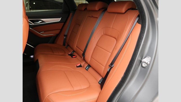 2021 認定中古車 Jaguar F-Pace サントリーニブラック P250 AWD（オートマチック） R-DYNAMIC SE