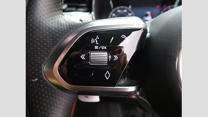 F-Pace 38