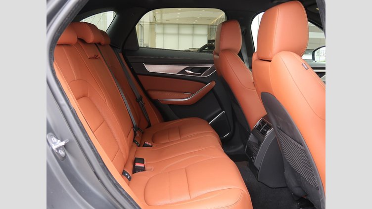 2021 認定中古車 Jaguar F-Pace サントリーニブラック P250 AWD（オートマチック） R-DYNAMIC SE