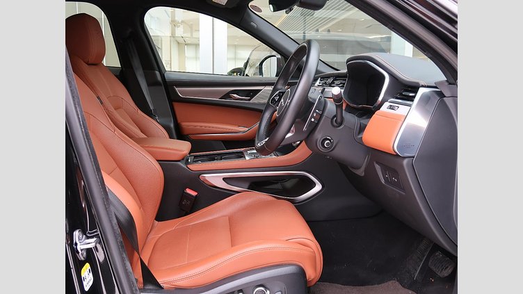 2021 認定中古車 Jaguar F-Pace サントリーニブラック P250 AWD（オートマチック） R-DYNAMIC SE