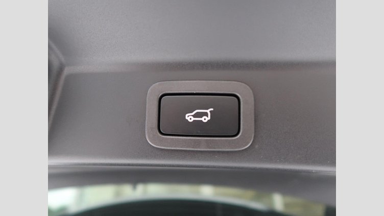 2021 認定中古車 Jaguar F-Pace サントリーニブラック P250 AWD（オートマチック） R-DYNAMIC SE