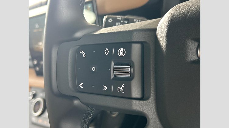 2025 認定中古車 Land Rover Defender 90 サントリーニブラック D350 ディーゼルマイルドハイブリッド X-Dynamic HSE
