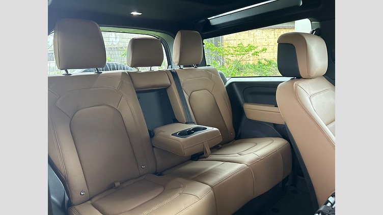 2025 認定中古車 Land Rover Defender 90 サントリーニブラック D350 ディーゼルマイルドハイブリッド X-Dynamic HSE