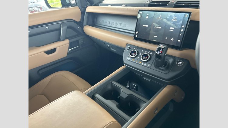 2025 認定中古車 Land Rover Defender 90 サントリーニブラック D350 ディーゼルマイルドハイブリッド X-Dynamic HSE
