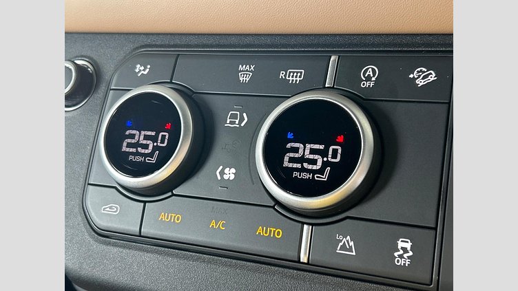 2025 認定中古車 Land Rover Defender 90 サントリーニブラック D350 ディーゼルマイルドハイブリッド X-Dynamic HSE