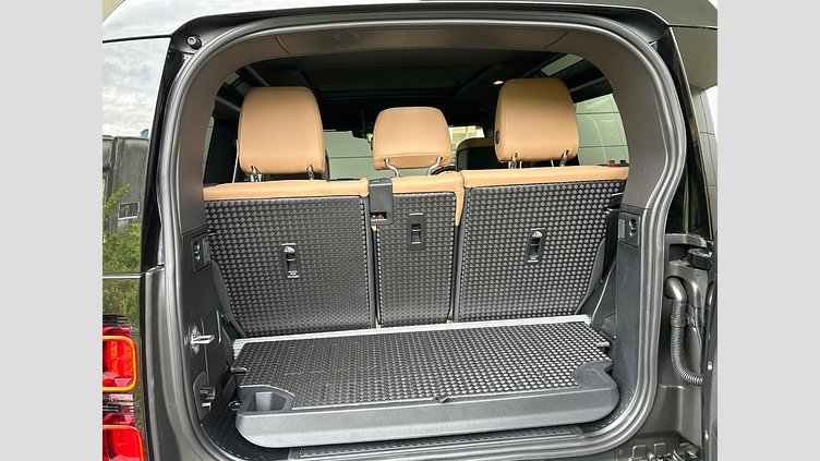 2025 認定中古車 Land Rover Defender 90 サントリーニブラック D350 ディーゼルマイルドハイブリッド X-Dynamic HSE