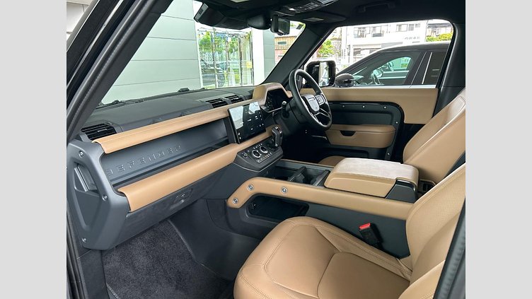 2025 認定中古車 Land Rover Defender 90 サントリーニブラック D350 ディーゼルマイルドハイブリッド X-Dynamic HSE