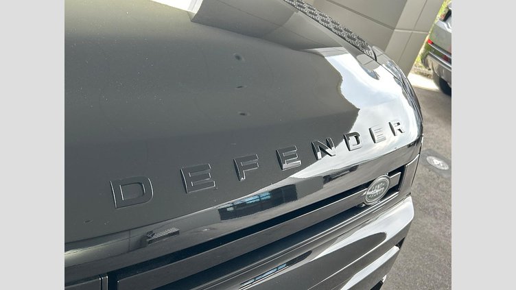 2025 認定中古車 Land Rover Defender 90 サントリーニブラック D350 ディーゼルマイルドハイブリッド X-Dynamic HSE
