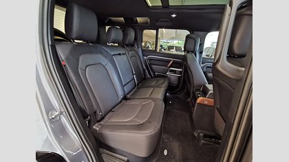 Defender 110 4