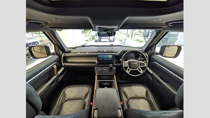 Defender 110 3