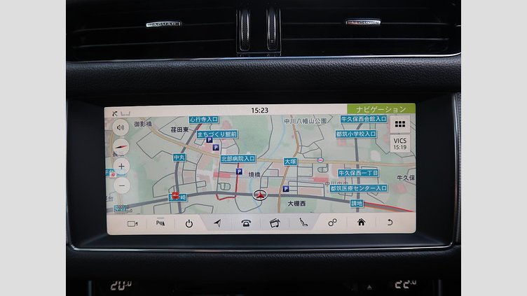 2017 認定中古車 Jaguar XF Indus Silver ガソリン　P250 スポーツブレイク プレステージ
