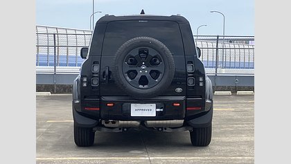 Defender 110 6