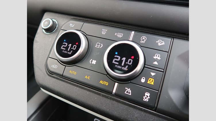 2023 認定中古車 Land Rover Defender 110 ゴンドワナストーン D300 AWD（AT） X-DYNAMIC HSE