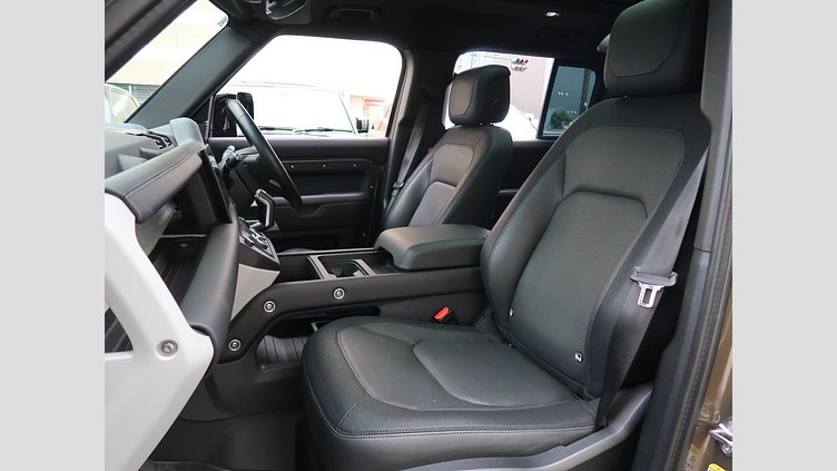 2023 認定中古車 Land Rover Defender 110 ゴンドワナストーン D300 AWD（AT） X-DYNAMIC HSE