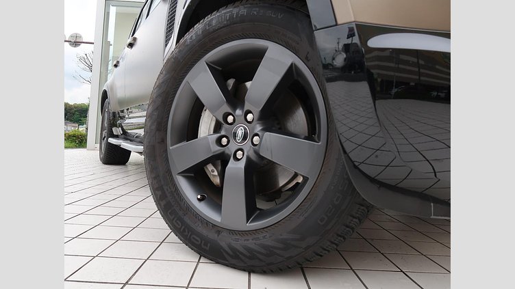 2023 認定中古車 Land Rover Defender 110 ゴンドワナストーン D300 AWD（AT） X-DYNAMIC HSE
