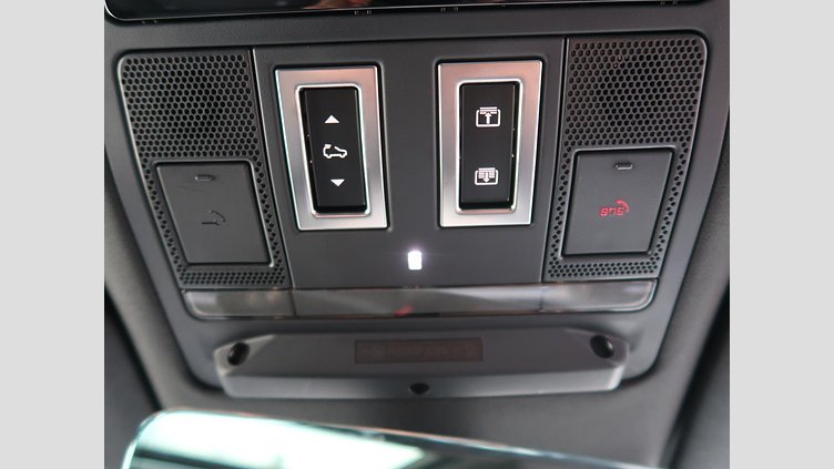 2023 認定中古車 Land Rover Defender 110 ゴンドワナストーン D300 AWD（AT） X-DYNAMIC HSE