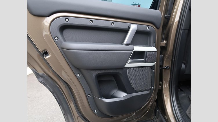 2023 認定中古車 Land Rover Defender 110 ゴンドワナストーン D300 AWD（AT） X-DYNAMIC HSE