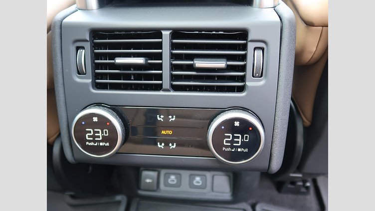 2024 認定中古車 Land Rover Discovery サントリーニブラック D350マイルドハイブリッド（ディーゼル） Dynamic HSE