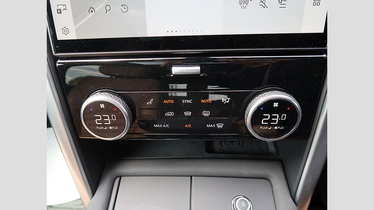 2024 認定中古車 Land Rover Discovery サントリーニブラック D350マイルドハイブリッド（ディーゼル） Dynamic HSE