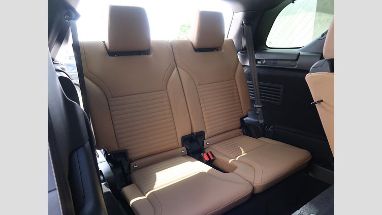 2024 認定中古車 Land Rover Discovery サントリーニブラック D350マイルドハイブリッド（ディーゼル） Dynamic HSE