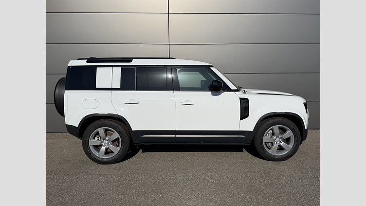 2024 認定中古車 Land Rover Defender 110 フジホワイト D350 ディーゼルマイルドハイブリッド S
