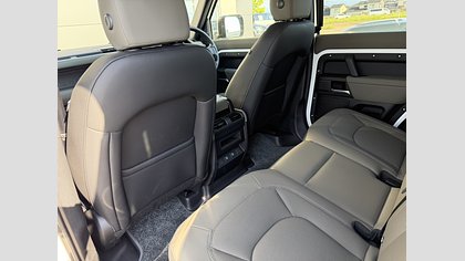 Defender 110 10