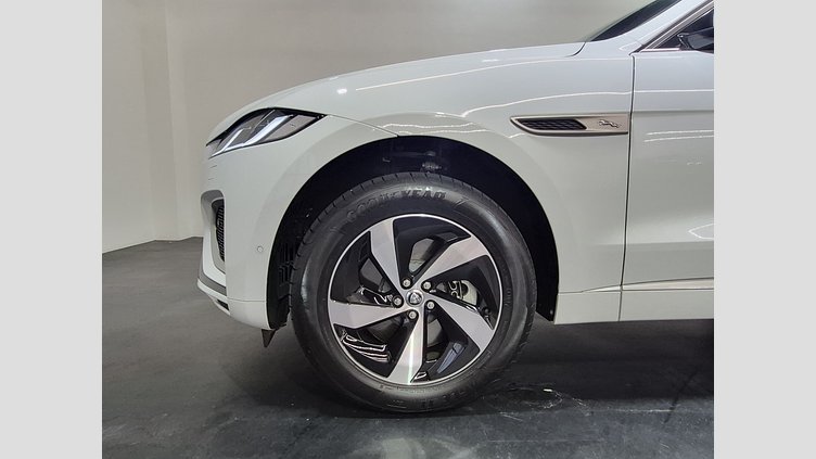 2025 Approved Jaguar F-Pace Fuji White P400E PETROL PLUG-IN HYBRID R-DYNAMIC S
