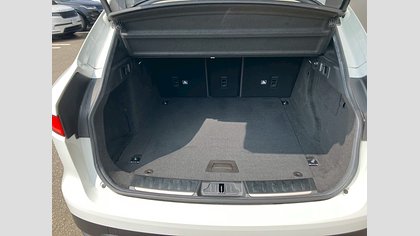 F-Pace 23
