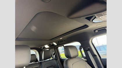 Defender 110 12