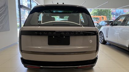 Range Rover 6