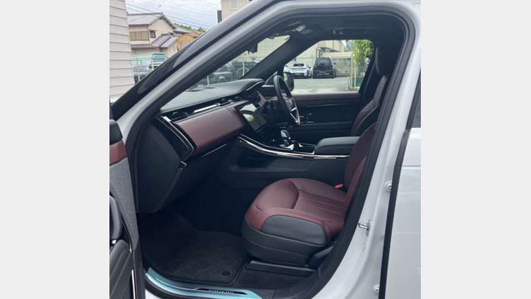 2025 認定中古車 Land Rover Range Rover Sport フジホワイト D300マイルドハイブリッド スタンダードホイールベース Autobiography