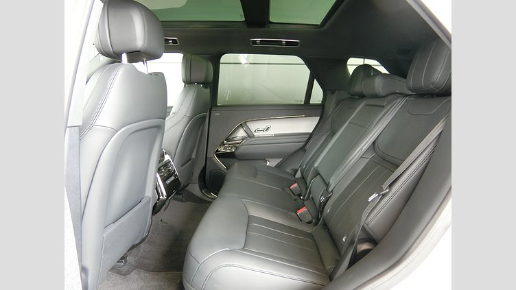2024 認定中古車 Land Rover Range Rover Sport フジホワイト P550eプラグインハイブリッド（ガソリン） スタンダードホイールベース Dynamic SE