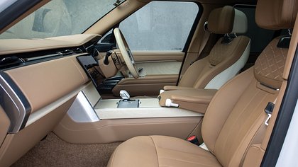 Range Rover 19
